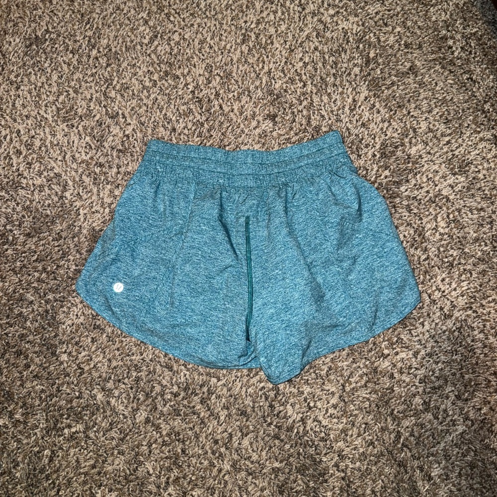 Lululemon Size 8 Tracker IV Shorts Heather Lux Multi Hawaiian Blue EUC - Picture 4 of 6